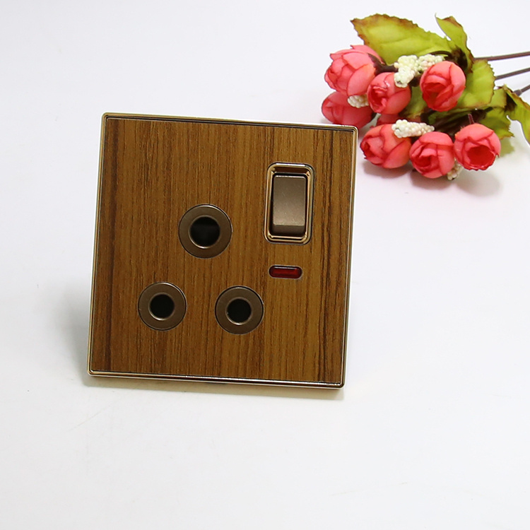 2018 New Model Wood One Gang Switched Socket with Neon
