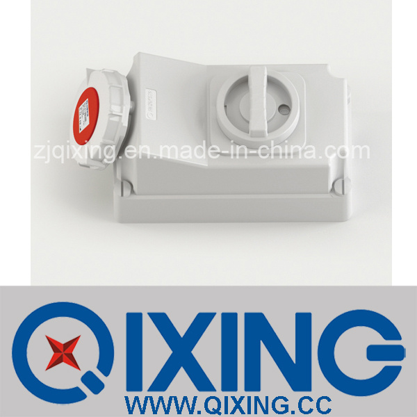 Cee 32A 4p Interlock/ Socket with Switch (QX5793)
