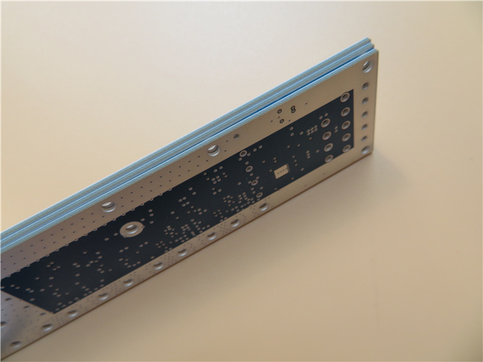 Hybrid PCB RO4003c and Fr4 with Immersion Silver and Blue
