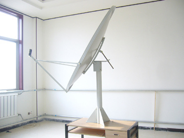 Ku Band 137cm Offset Cheap Satellite TV Antenna with Pole Mount