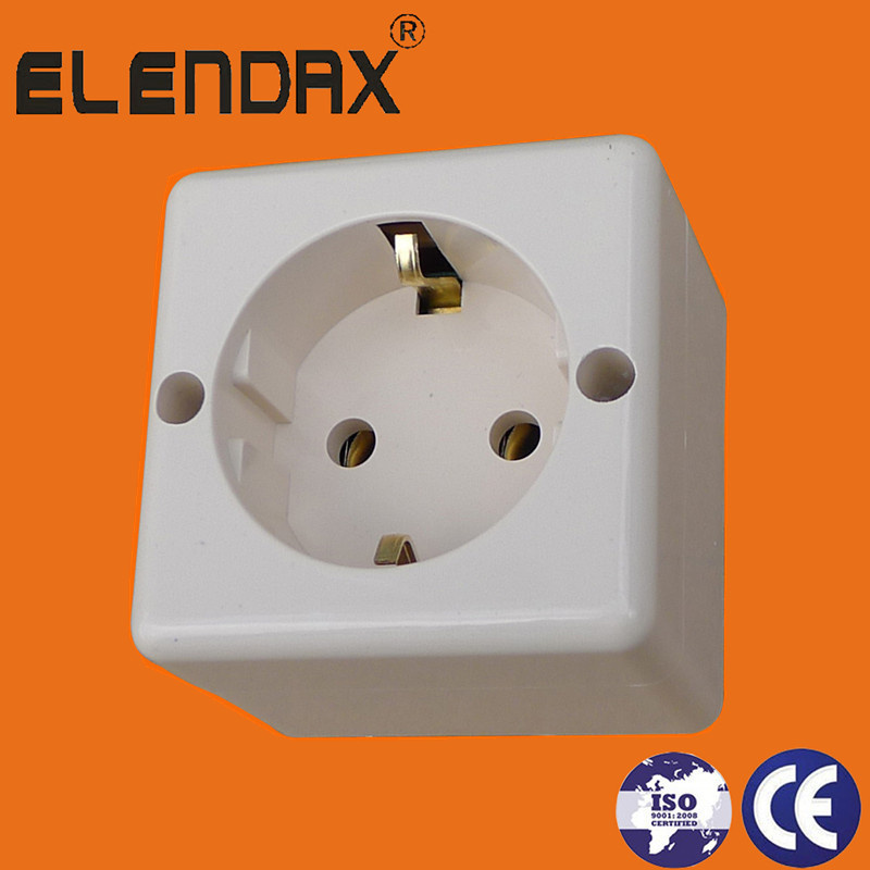 European Standard Surface Mounted Power Socket with Grounding