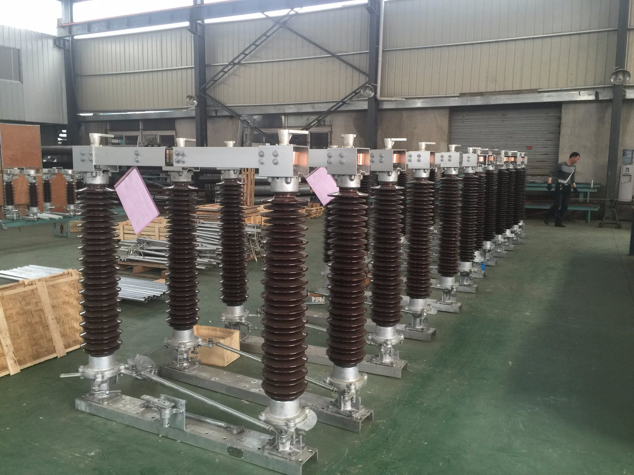 170kv/220kv/245kv Outdoor Hv 2 Columns Central Break Disconnector