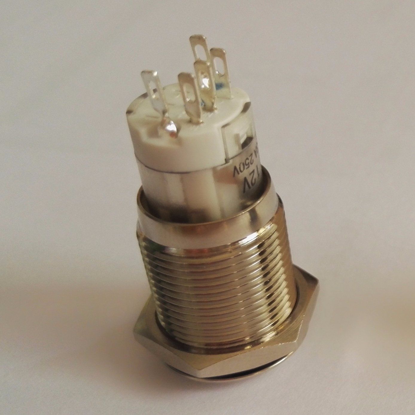 16mm Resetable Self-Locking Push Button Switch