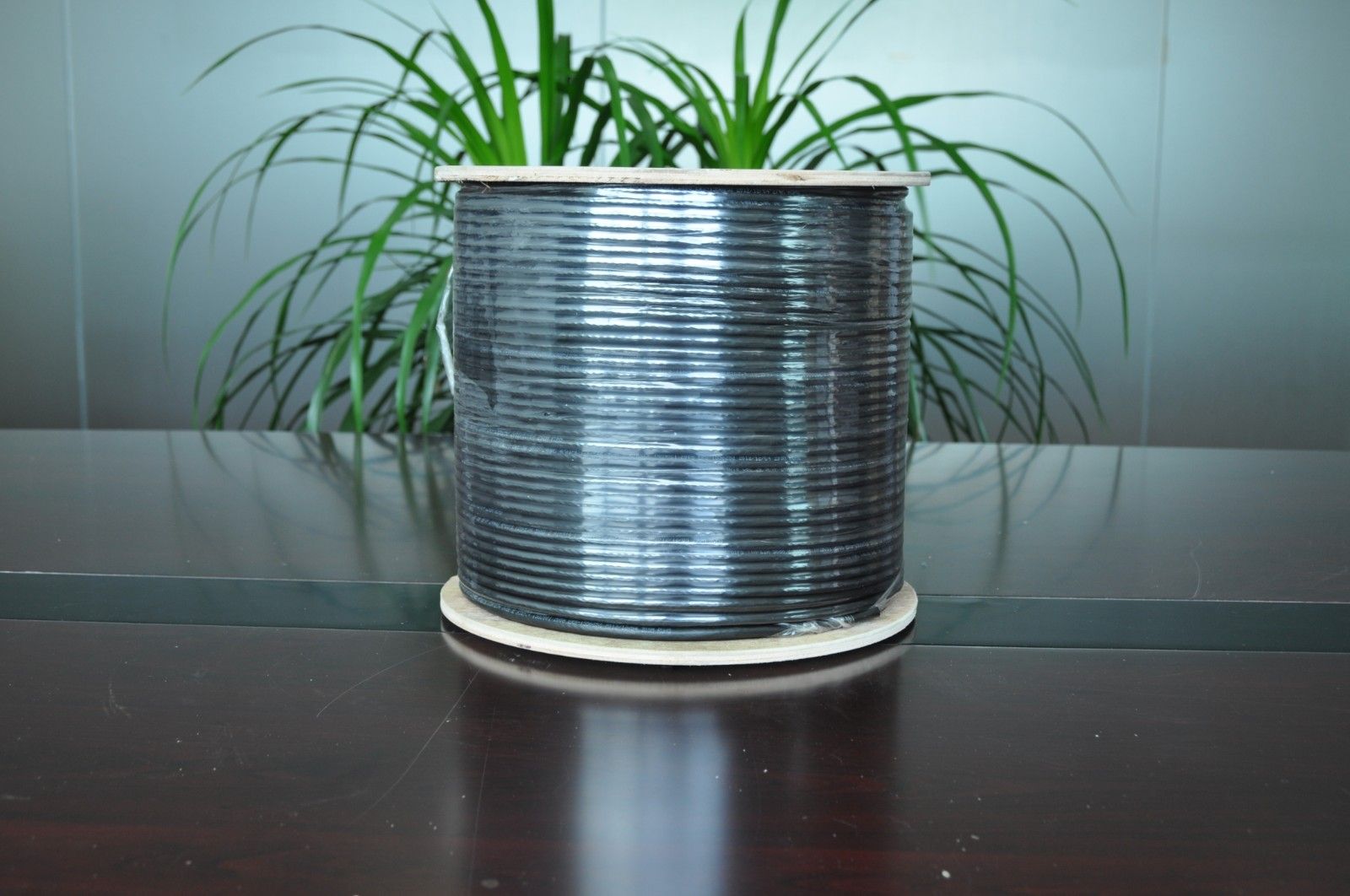FTP Cat 6 LAN Cable Outdoor Waterproof Pass Through with UL Certification (NO: ERS-1604259)