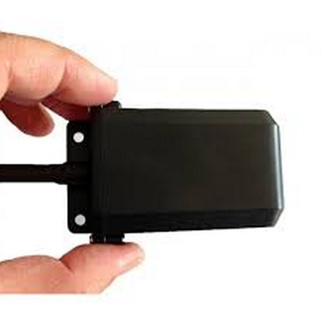 Dual SIM Card Car GPS Tracker Xt009 with Engine Cut-off Function