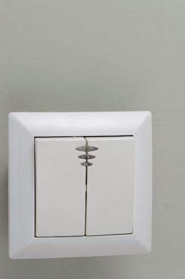 European Two Way Switch with Lamp 4123