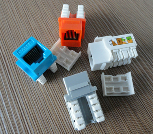 Universal Cat5e UTP Keystone Jack (WD6B-004)
