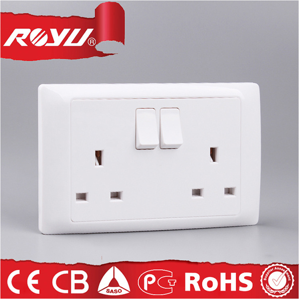 3 Pin Universal 220V Electrical Wall Sockets and Switches