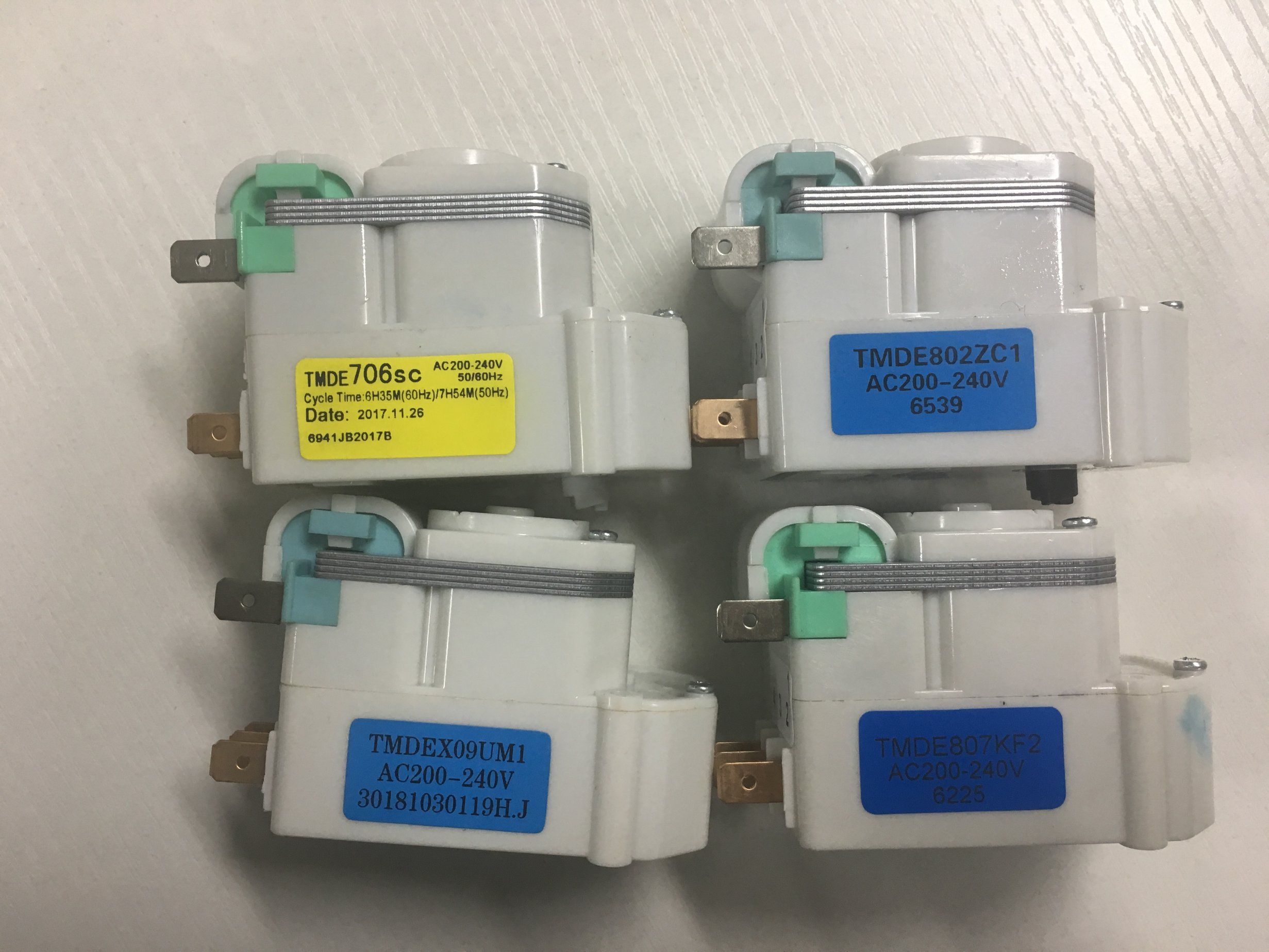 Refrigerator or Freezer Defrost Timer