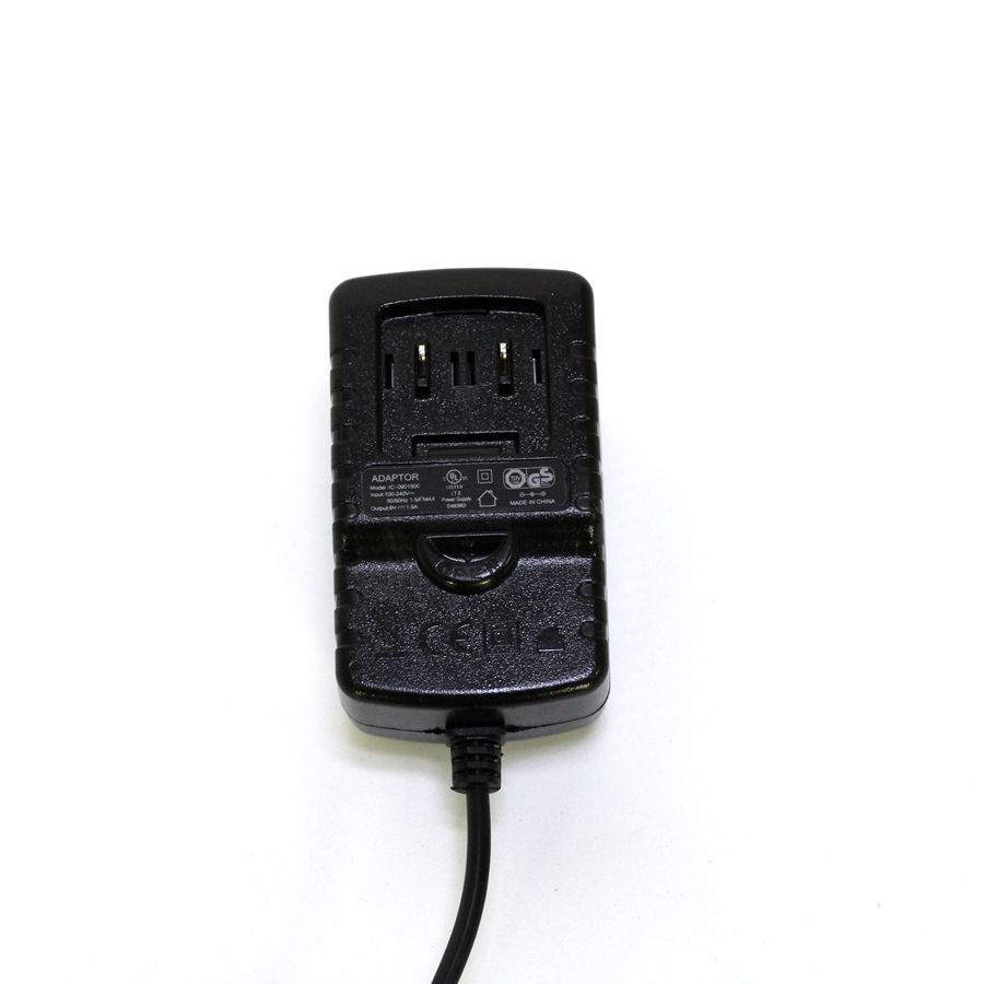 Hot Interchangeable 13.5W Power Adapter with Plug in for Switching
