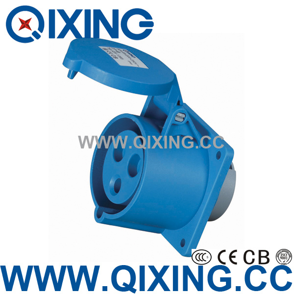 IP44 230V Panel Mounted Socket with IEC Standard (QX-1395)