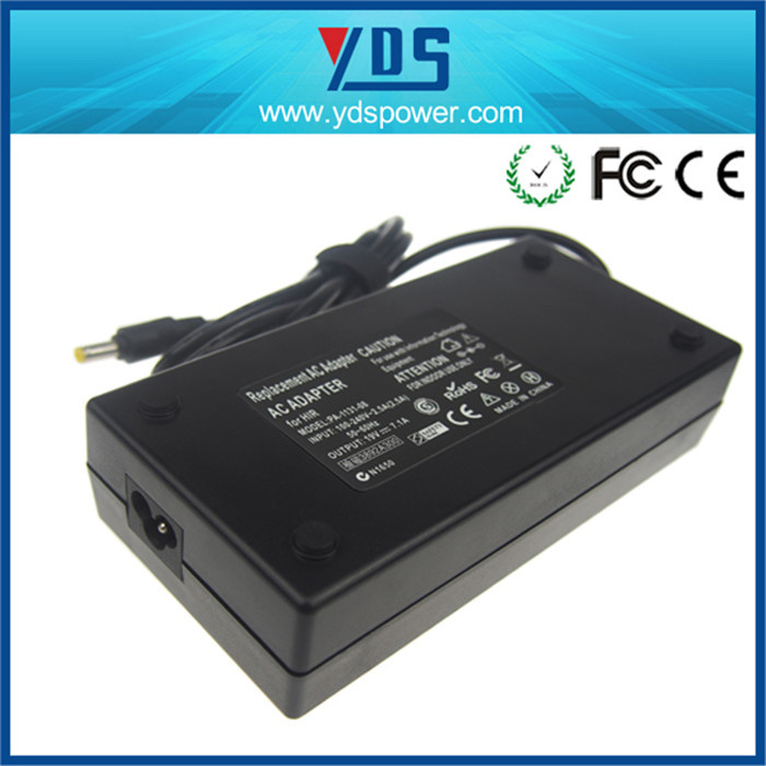 19V 7.1A Notebook Adapter with Ce FCC RoHS