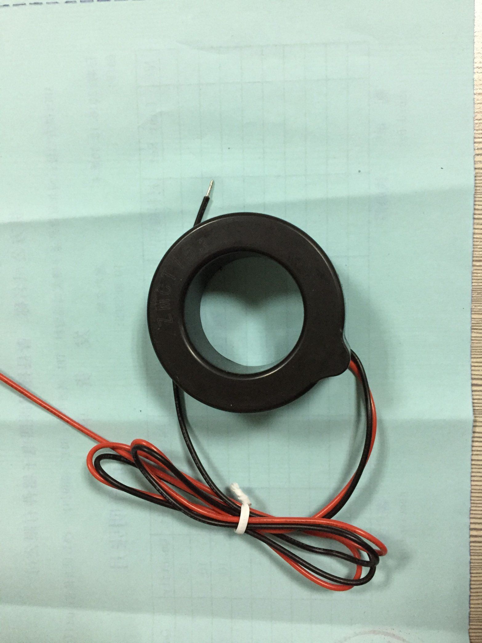 Flying Wires Current Transformer 30mm Hole 2000: 1 300A 10ohm 0.2calss