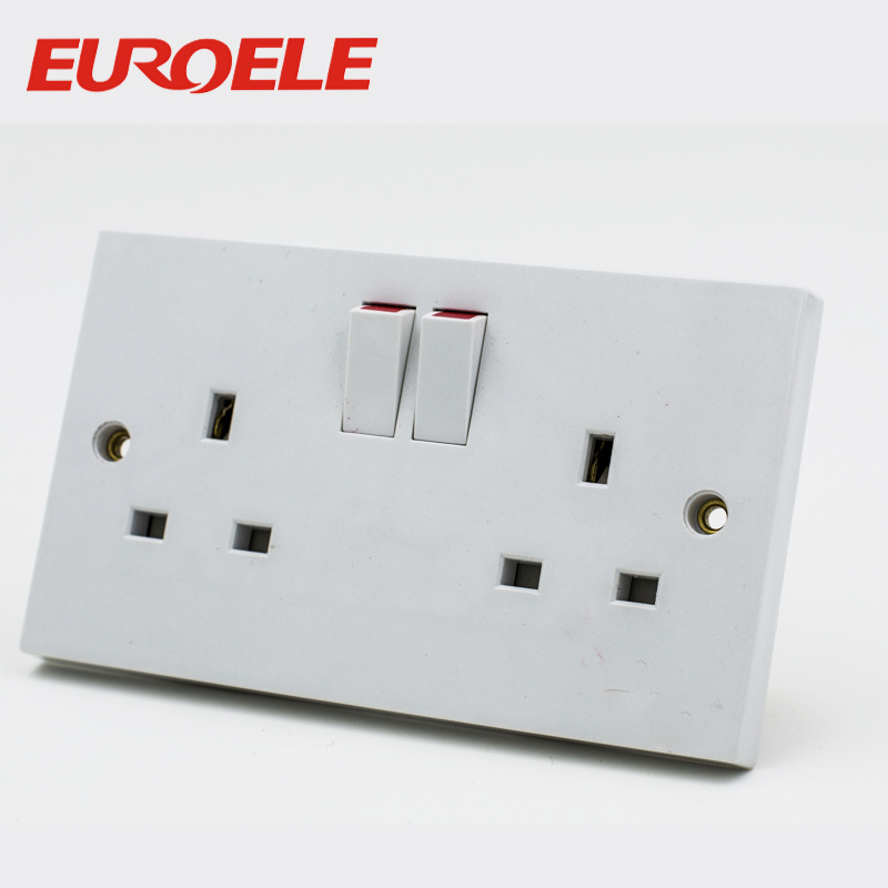 PC White Color Double Socket 2 Gang Double Switched Socket