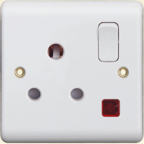 British Standard 15A Switched Socket H