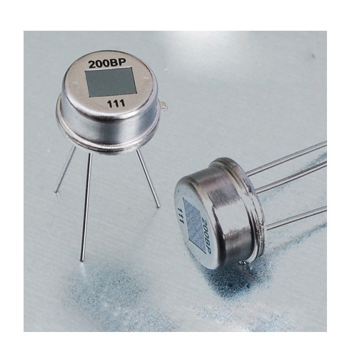 Passive Infrared Detector for Automatically-Activated Lighting Systems