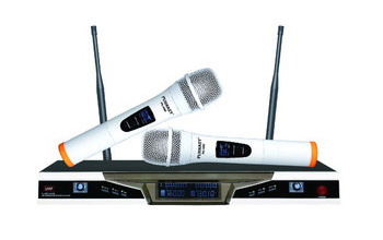 Double Channel Handheld Wireless Microphone Best Quality, Poor Quality