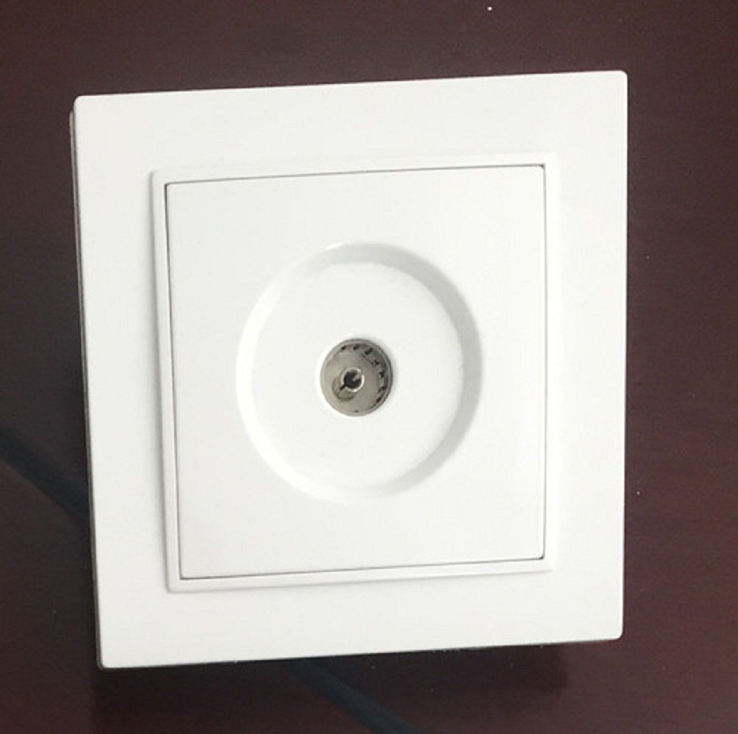 TV Socket F3027
