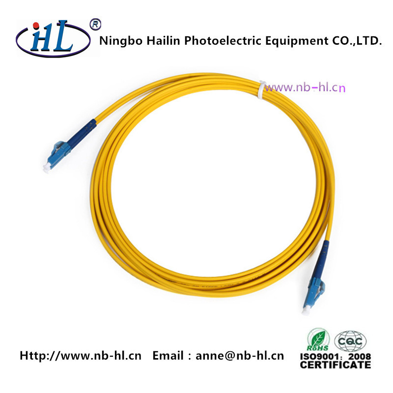 Duplex LC/Upc 2.0mm Fiber Optic Patch Cord Rj-45 Locking Structure