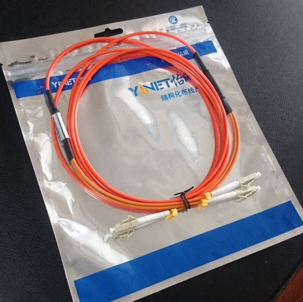 Om3 Armoured Fiber Patch Cord Duplex LC Connector
