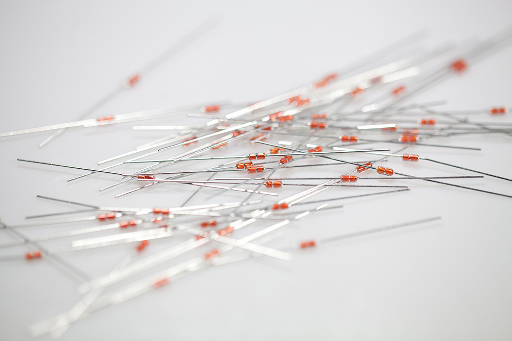 High Temperature Axial Lead Mf58 Glass Sealed Ntc Thermistor for Temperature Measurement