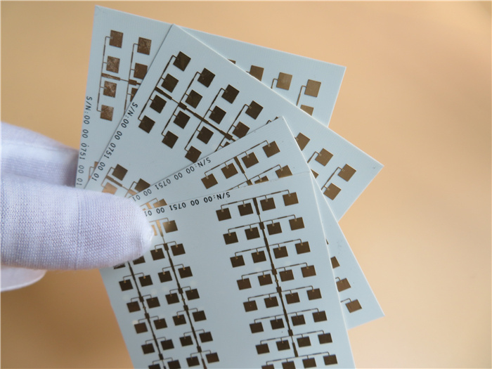 High Frequency PCB Built on 0.254mm RO4350b with Immersion Gold