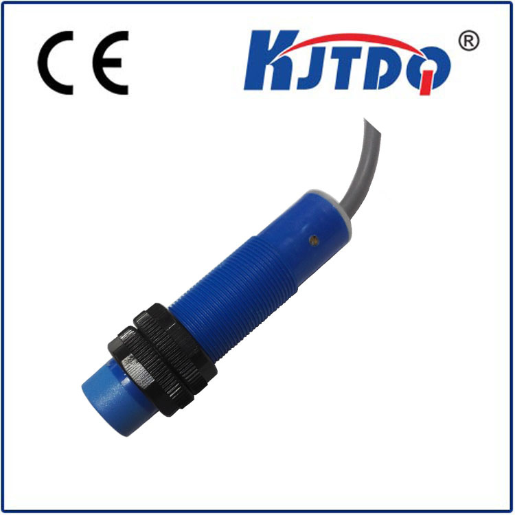 Corrosion-Resistant PNP/NPN No M18 Capacitive Sensor with plastic Housing Case