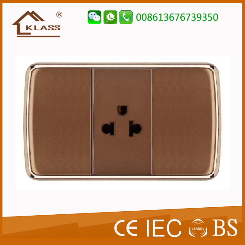 Low Price 110V-250V 3pole Socket