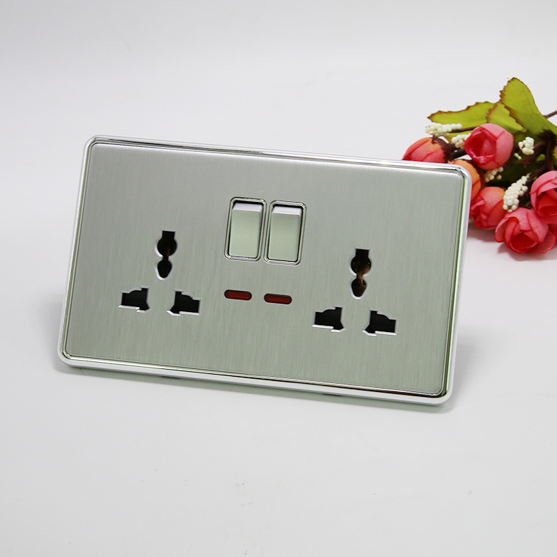 13A 250V 2gang Switch 3pin Double Mf Socket W/N