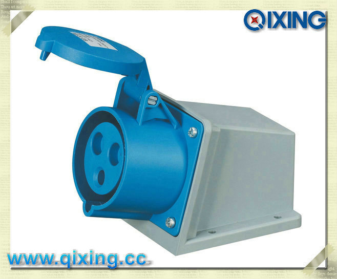 Cee 3p 16A 230V Blue Wall Mounted Plug