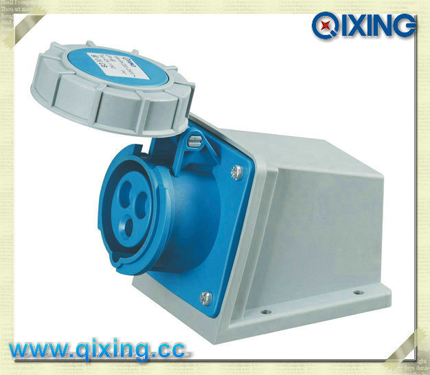 Cee/IEC 3p 32A 230V Surface International Mounted Socket