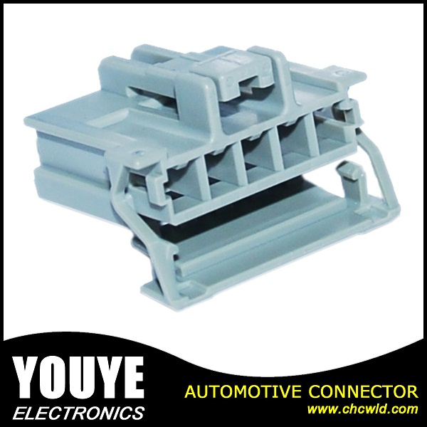 Sumitomo 6189-1231 Sealed Male Automobile Connector