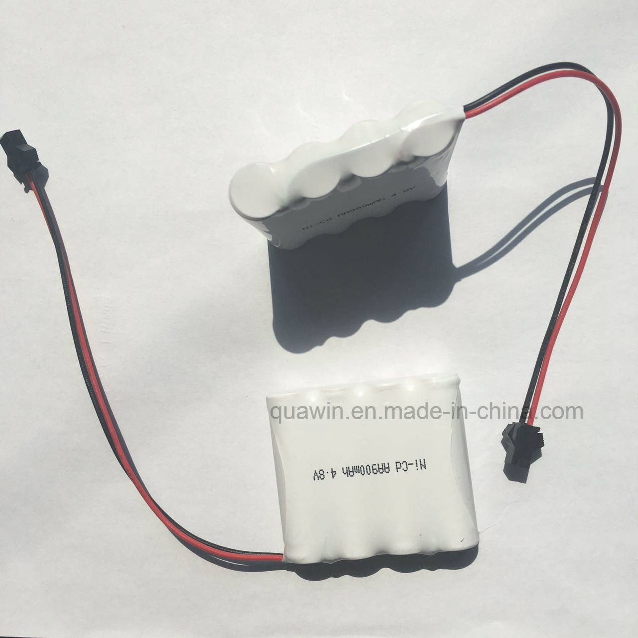 NiCd AA 900mAh 4.8V Rechargeable Battery Pack