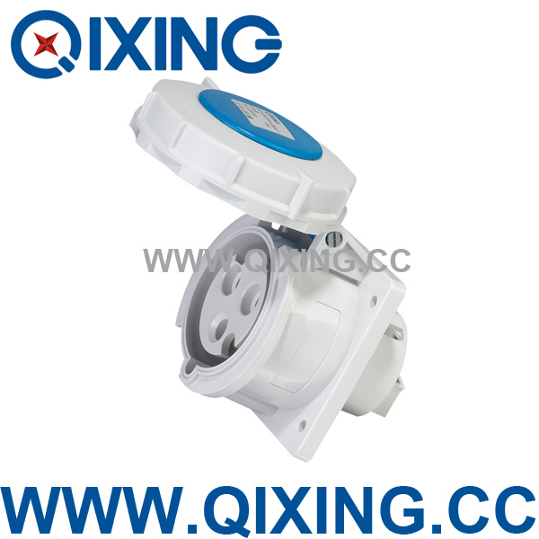 Competitive Price IP44 220V 4 Pin Electric Plug&Socket