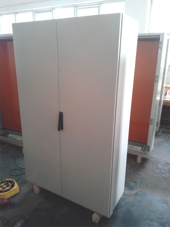 Enclosure for Electronic/Outdoor Distribution Box