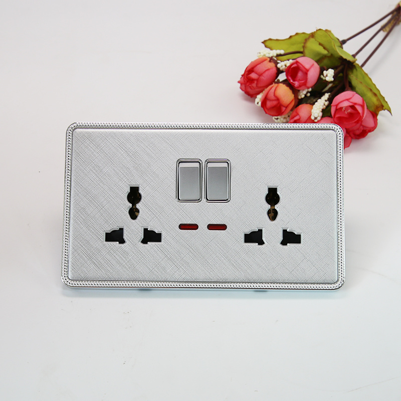 UK Standard Silver Double Mf /Universal Socket with Switch with Neon