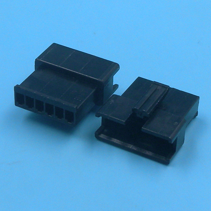 Sm Wire to Wire Plug Housing Connector