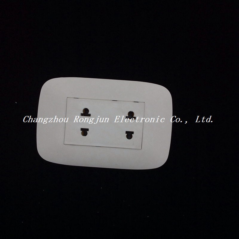 10A 250V High Quality ABS Copper Wall Sockets (CN-005)