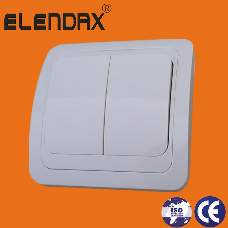 Two Gang Swith Interruptor Doble Con Marco Plastico Completo En Blanco