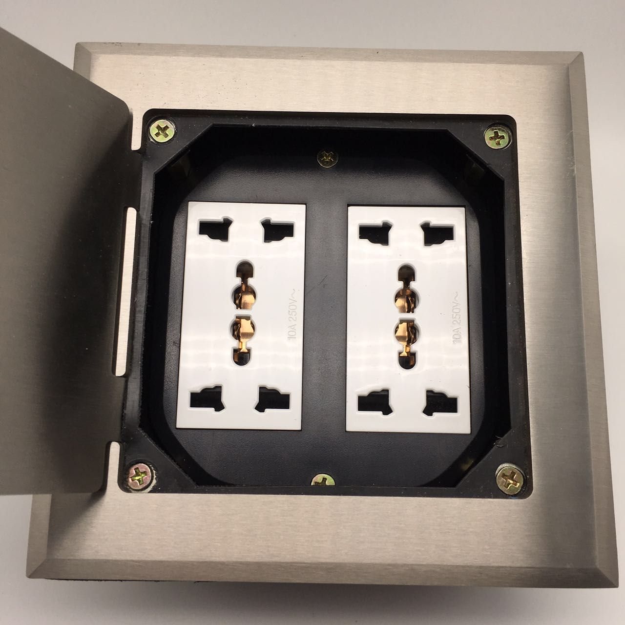 Alluminum Alloy 145*145mm Panel Waterproof Floor Socket Socket Outlet