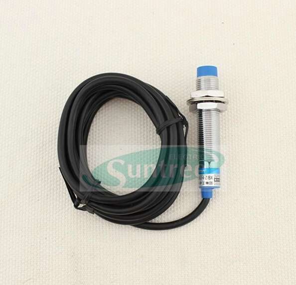 Lm12-3002 NPN PNP Flush Type Inductive Proximity Sensor