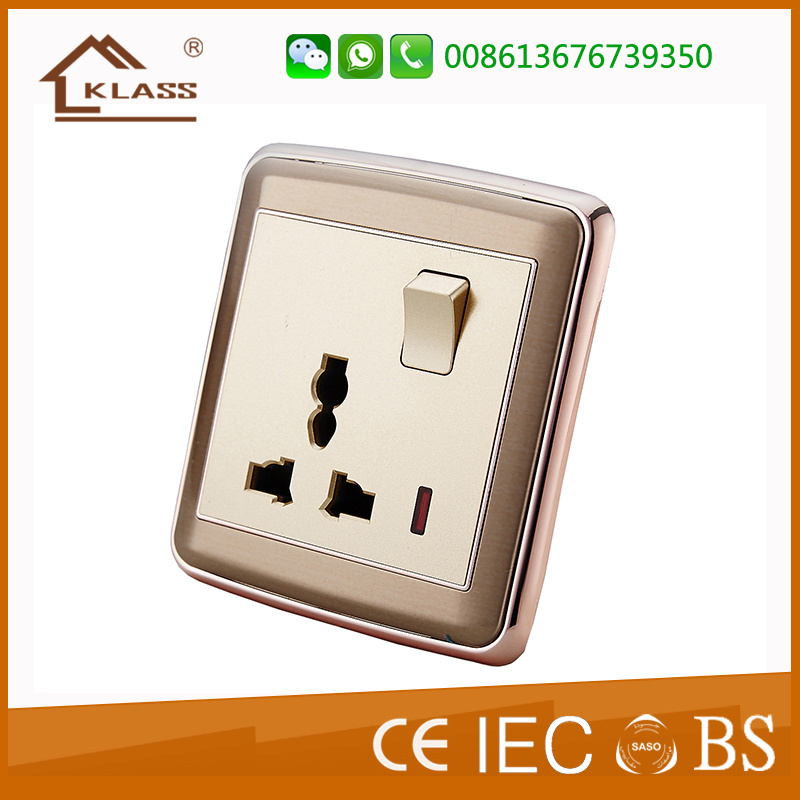 Top Quality 3 Pin Universal Electrical Socket with Ce Certificate
