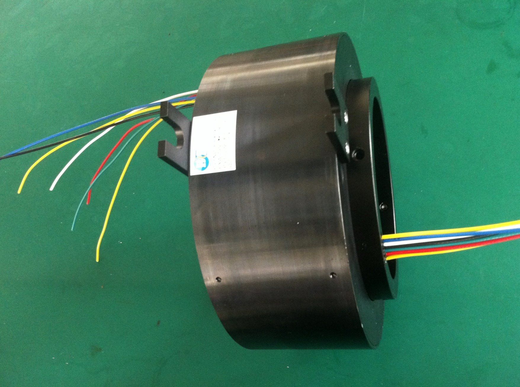 Reliable Inner Hole 50mm Through Hole Slip Ring with Gigabit Ethernet Signal