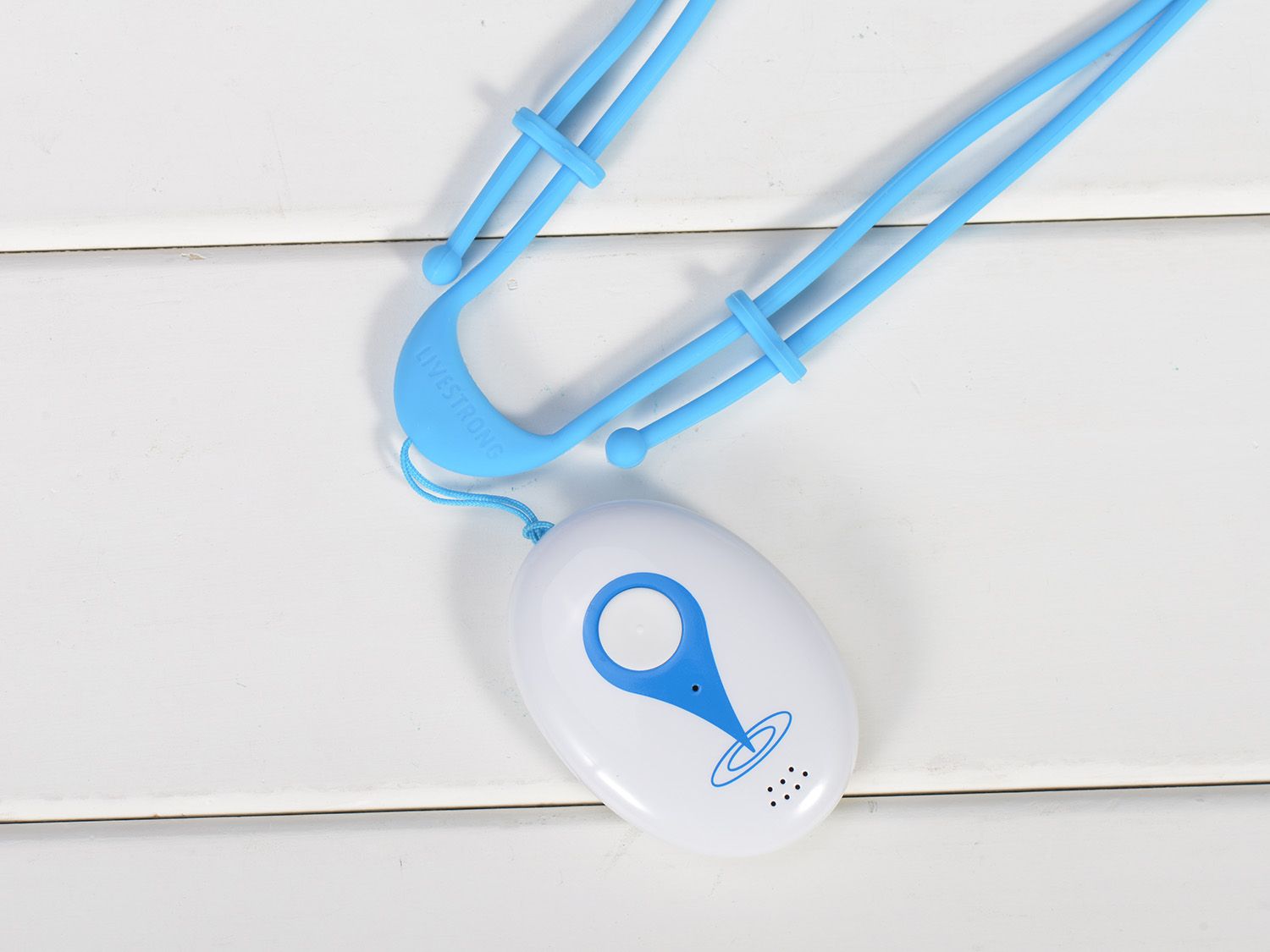 Kids GSM GPS Tracker with Sos Listening Calling K30