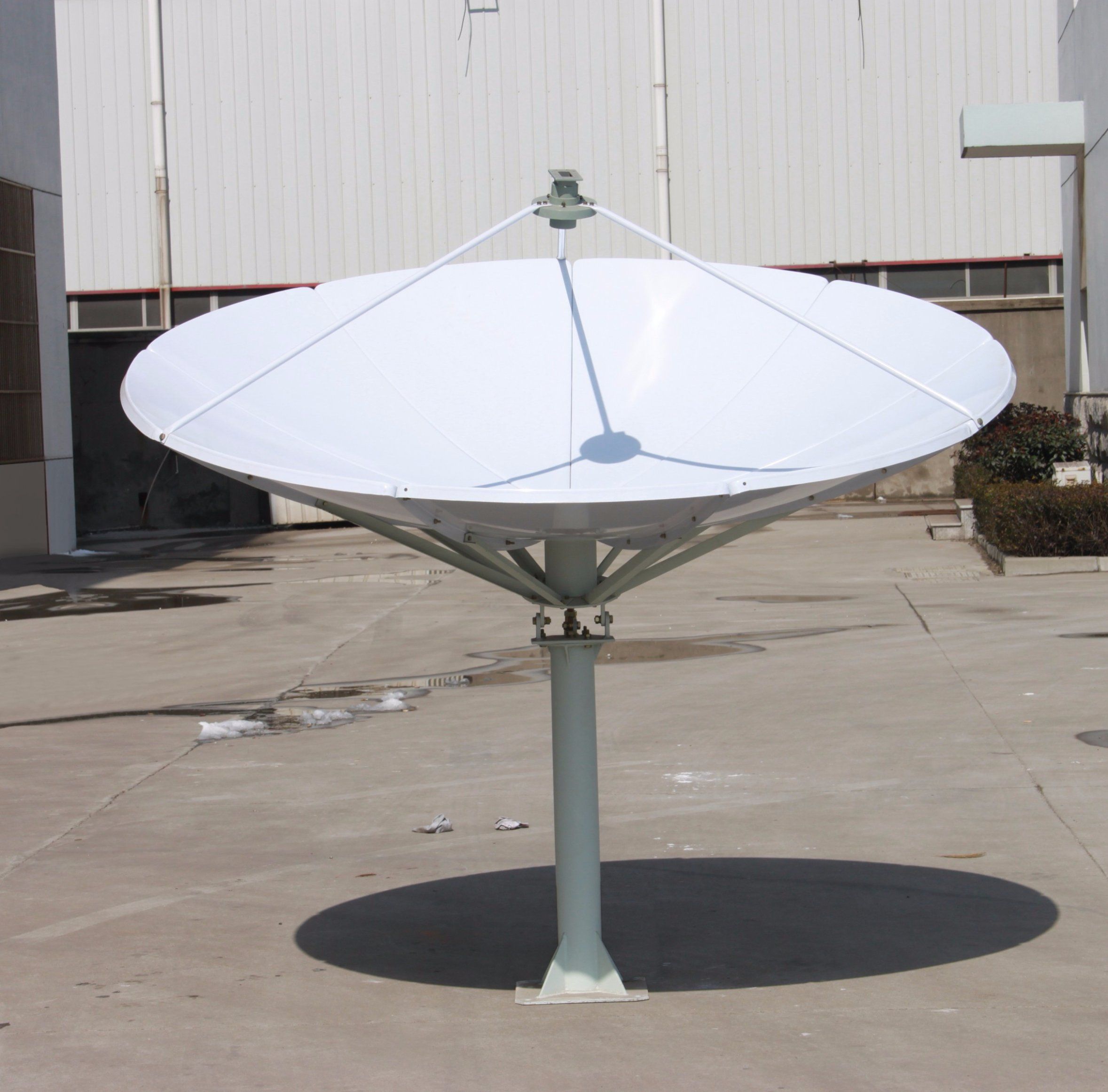 2.2m Prime Focus Rx Only Antenna