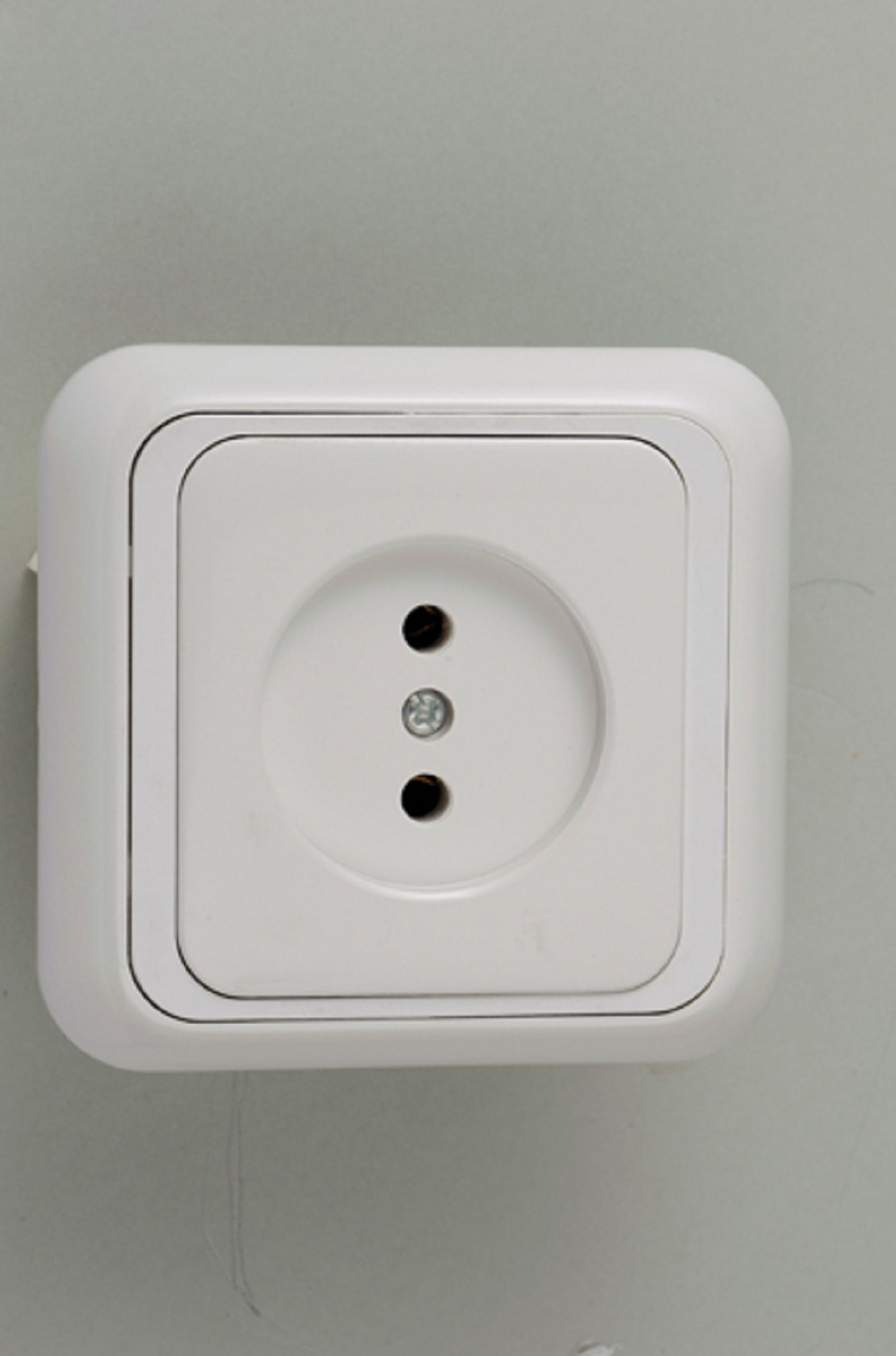 Socket Outlet 2 Pin 2022f
