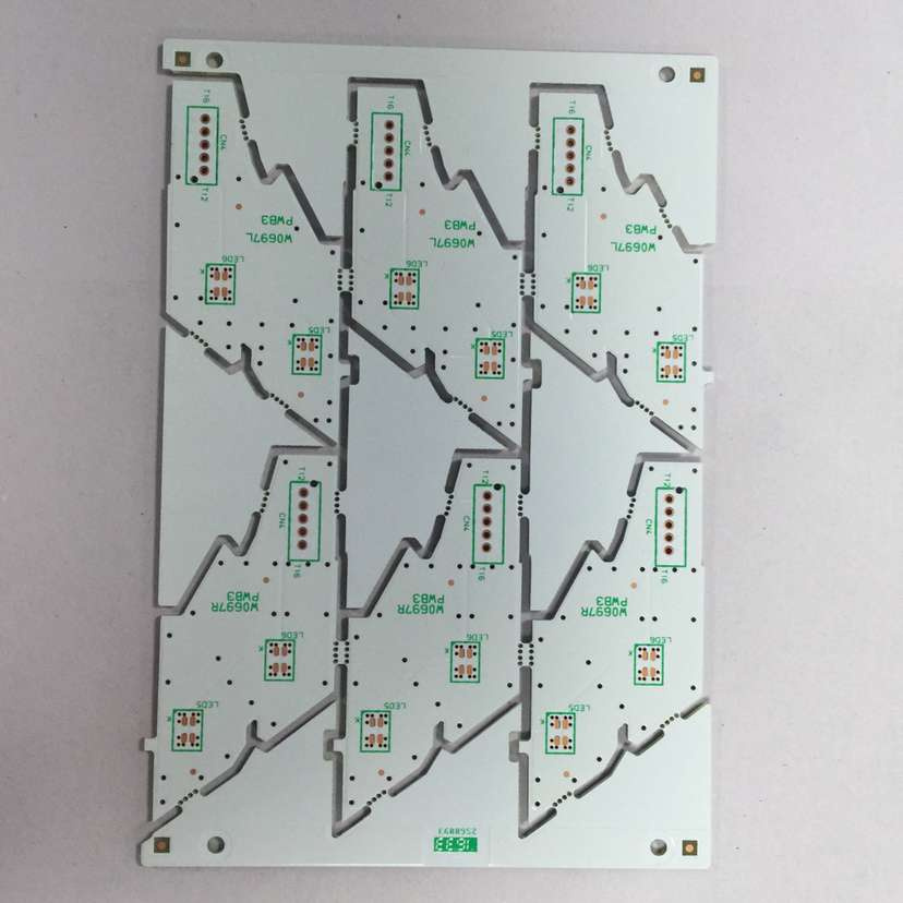 Green Silk 1.0mm Thickness 2.0W Alu PCB Printing