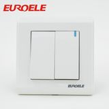 British Type PC White 2 Gang Wall Switch