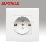 European Standar Two Pole Italian Socket with Grouding