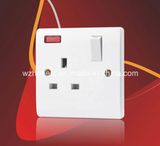 BS 1363 13A 1 Gang Single Pole Switched Socket Outlet with Neon